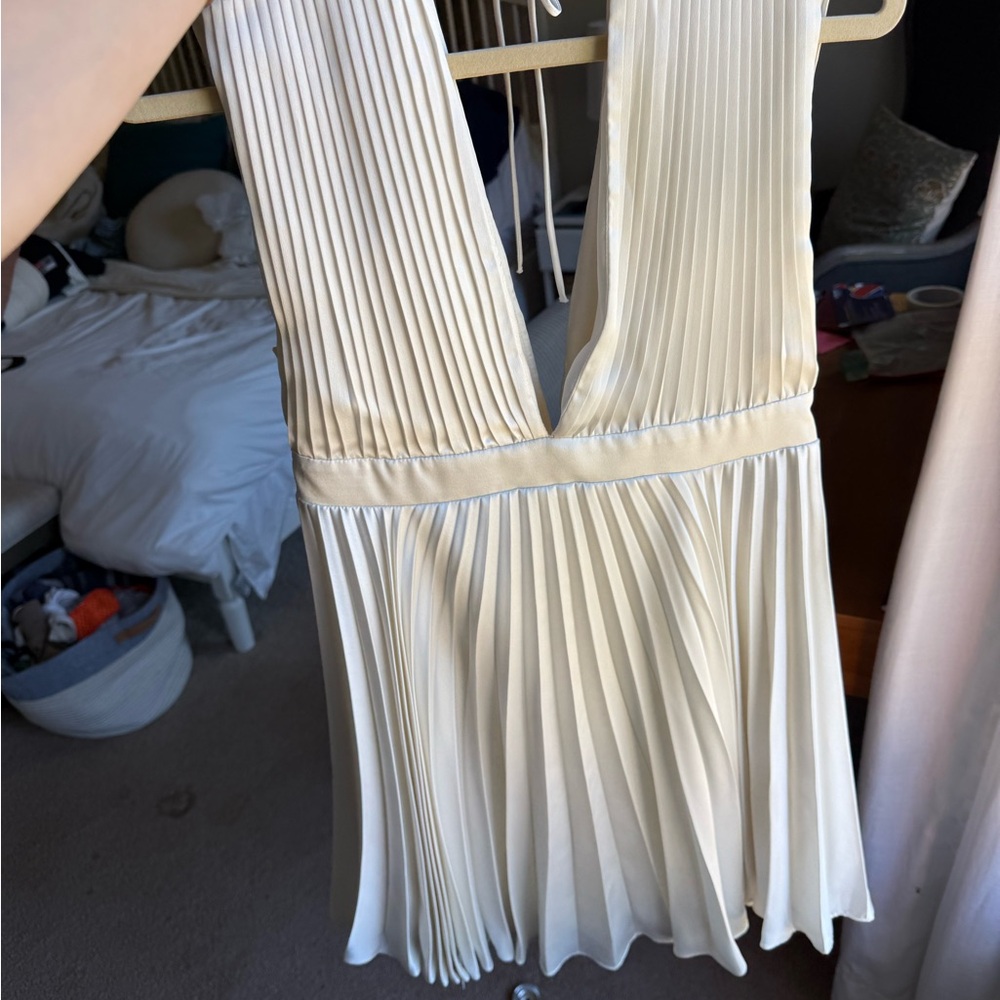 Abercrombie pleated white dress